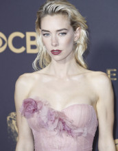 vanessa Kirby 1 1